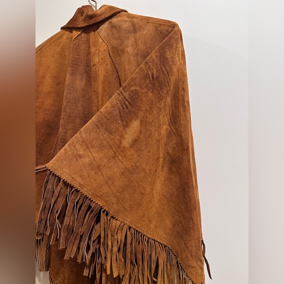 Vintage 1970’s Tan Suede Fringe Poncho - Picture 7 of 10